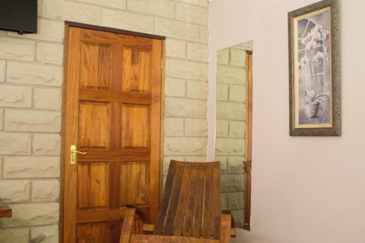 Imperani Guesthouse Ficksburg Kültér fotó